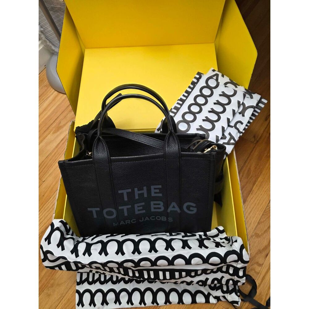 Marc Jacobs The Tote Bag – Medium Full Grain Leather
